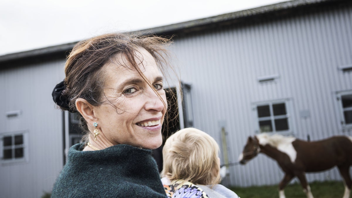 Anna fick sitt tolfte barn som 58-åring